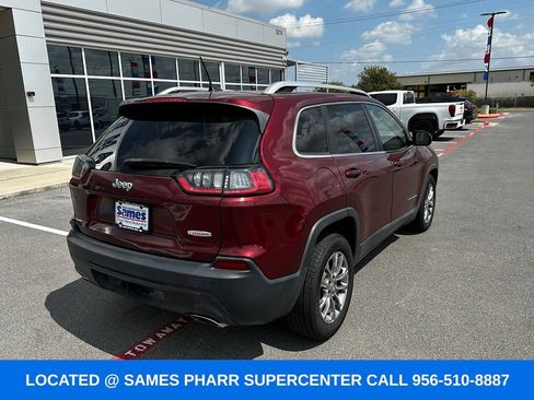 Used 2019 Jeep Cherokee Latitude Plus w/ Trailer Tow Group FWD image 9