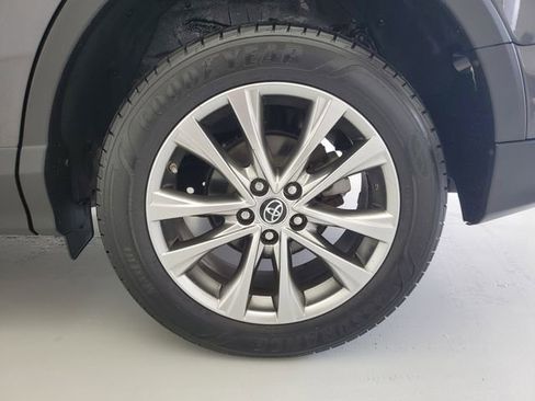 Used 2016 Toyota RAV4 Limited image 13