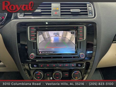 Used 2017 Volkswagen Jetta SEL image 19