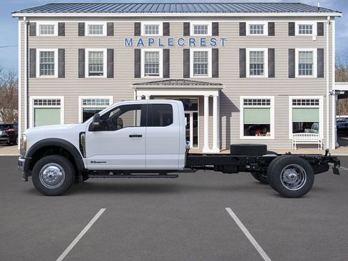 New 2026 Ford F550 4x4 Supercab Super Duty image 3
