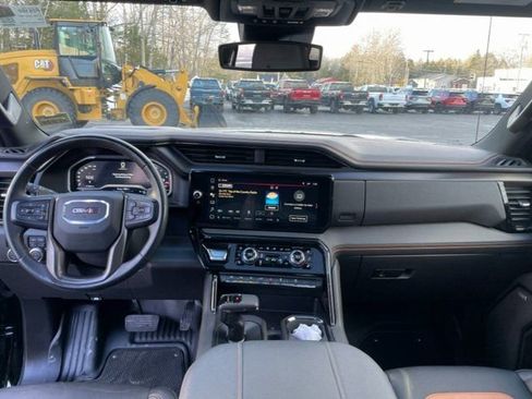 Certified 2023 GMC Sierra 1500 AT4 w/ AT4 Premium Package image 13