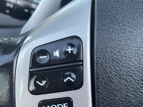 Used 2011 Lexus IS 250C RWD image 23
