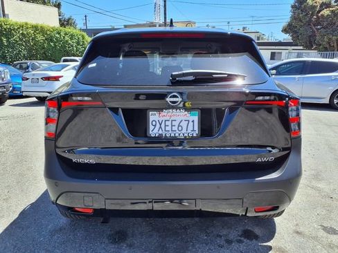 Certified 2025 Nissan Kicks SV AWD/4WD image 20