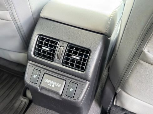 Used 2018 Subaru Outback 2.5i Limited image 15