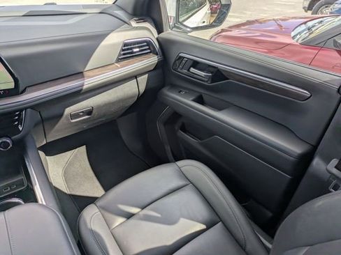 Certified 2025 Chevrolet Tahoe Z71 AWD/4WD image 22