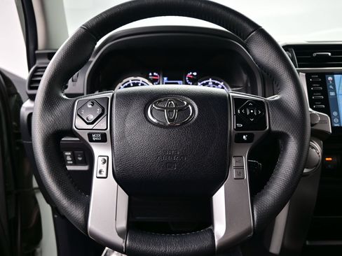 Used 2022 Toyota 4Runner TRD Sport w/ Technology Package AWD/4WD image 24