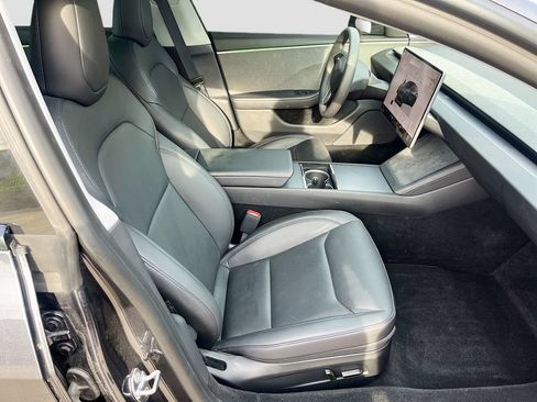 Used 2025 Tesla Model 3 Long Range RWD image 30