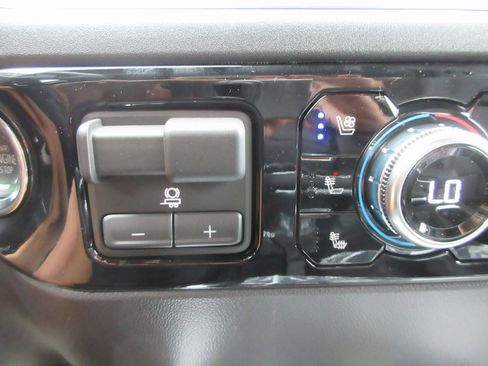 New 2026 GMC Sierra 1500 SLT w/ SLT Premium Package image 21