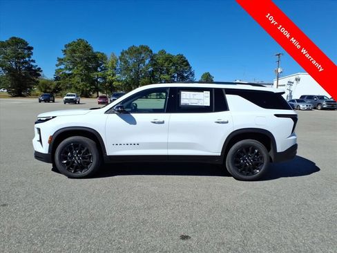 New 2026 Chevrolet Traverse LT w/ Midnight/Sport Edition image 2