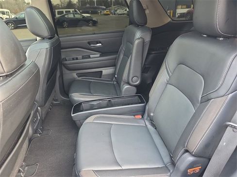 Certified 2023 Nissan Pathfinder SL w/ SL Premium Package image 23