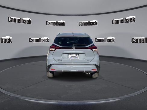 Used 2023 Nissan Kicks SV image 6