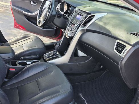 Used 2014 Hyundai Elantra GT w/ Option Group 02 FWD image 15