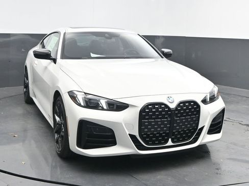 New 2026 BMW 430i Coupe w/ M Sport Package image 9