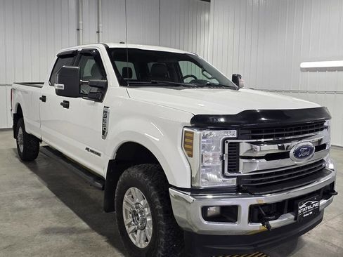 Used 2019 Ford F350 XLT w/ XLT Value Package image 4