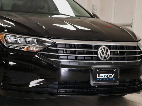 Used 2019 Volkswagen Jetta SE w/ Cold Weather Package FWD image 86