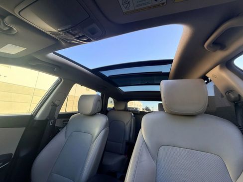 Used 2017 Hyundai Santa Fe Limited image 24