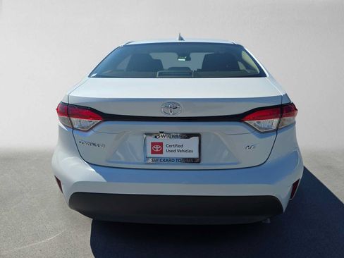 Used 2026 Toyota Corolla LE FWD image 4