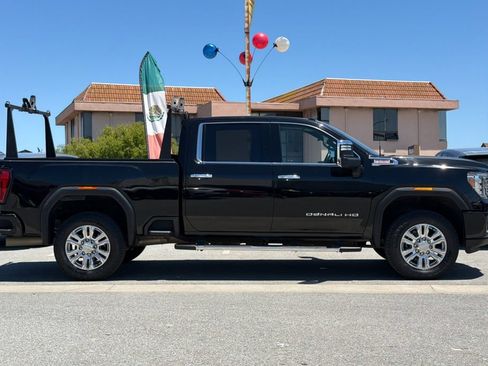 Used 2022 GMC Sierra 2500 Denali w/ Denali Ultimate Package AWD/4WD image 2