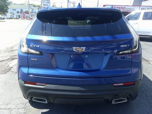 Used 2021 Cadillac XT4 Sport w/ Cold Weather Package AWD/4WD image 11