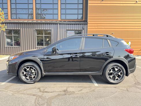 Used 2020 Subaru Crosstrek 2.0i Premium w/ Moonroof Package 1 AWD/4WD image 2