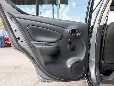 Used 2018 Nissan Versa S Plus image 12