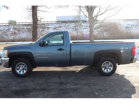 Used 2013 Chevrolet Silverado 1500 W/T w/ LS Package image 4