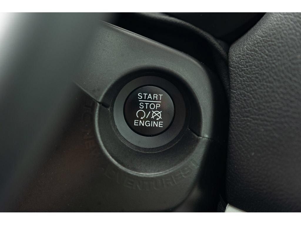 Used 2022 Jeep Renegade Limited w/ Sun, Sound & Wheels Group AWD/4WD image 31