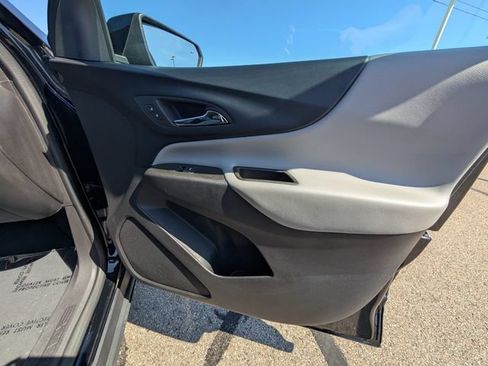Used 2024 Chevrolet Equinox LS w/ LS Convenience Package FWD image 5