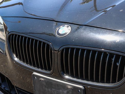 Used 2016 BMW 528i Sedan RWD image 3