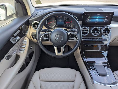 Used 2020 Mercedes-Benz GLC 300 GLC 300 image 16