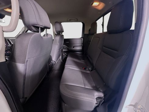 Used 2024 Nissan Frontier SV w/ SV Convenience Package RWD image 26