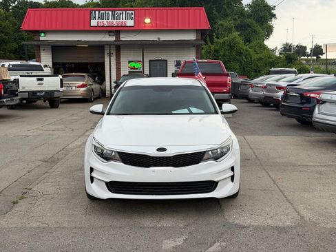 Used 2016 Kia Optima LX FWD image 2