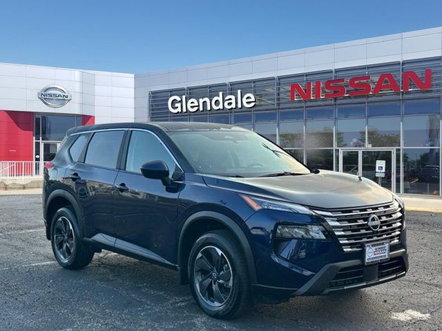 Certified 2025 Nissan Rogue SV AWD/4WD image 3
