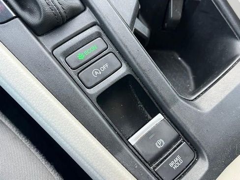 Used 2023 Honda Accord LX image 34