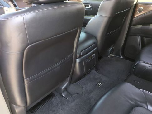 Used 2016 INFINITI QX80 4WD w/ Driver's Assistance Package image 18
