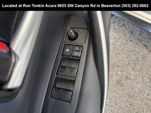 Used 2021 Toyota Corolla SE w/ Carpet Mat Package (TMS) image 12