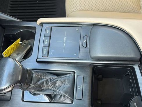 Used 2021 Lexus ES 350 350 w/ Premium Package image 15