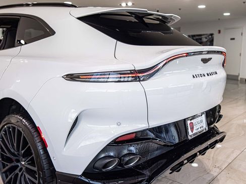 New 2026 Aston Martin DBX 707 image 14