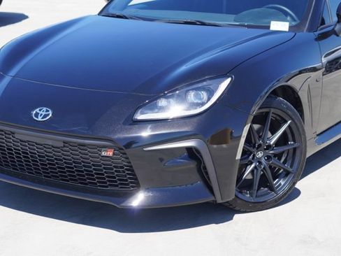 Used 2024 Toyota GR86 Premium RWD image 4