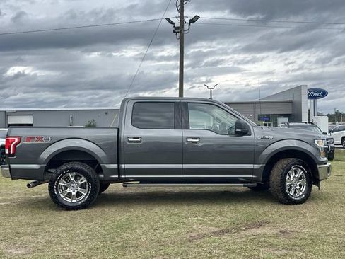 Used 2017 Ford F150 XLT w/ Equipment Group 302A Luxury image 10