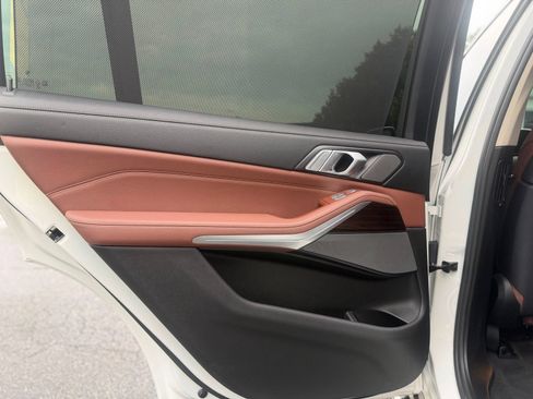 Used 2019 BMW X7 xDrive50i w/ Premium Package AWD/4WD image 25