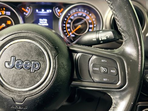 Used 2020 Jeep Gladiator Sport w/ Quick Order Package 24S image 19