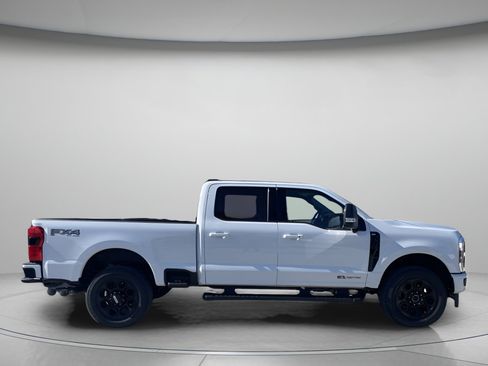 New 2026 Ford F250 XLT w/ XLT Premium Package AWD/4WD image 2