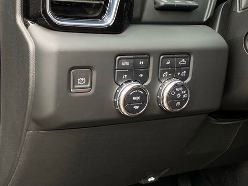 Used 2023 GMC Sierra 1500 Denali Ultimate image 11