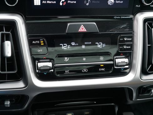 Certified 2021 Kia Sorento S w/ Panoramic Sunroof Package image 23