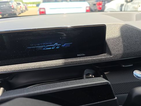 Used 2025 Ford Mustang Mach-E Premium AWD/4WD image 5