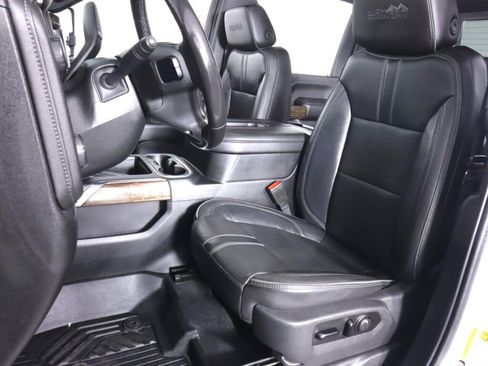 Used 2020 Chevrolet Silverado 3500 High Country w/ Z71 Off-Road Package AWD/4WD image 38