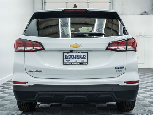 Used 2022 Chevrolet Equinox LS w/ LS Convenience Package image 5