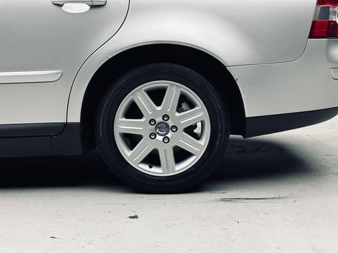 Used 2007 Volvo V50 2.4i FWD image 37
