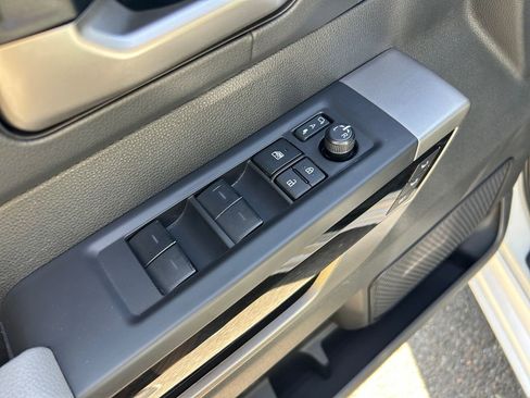 Used 2024 Toyota Tundra Limited image 23